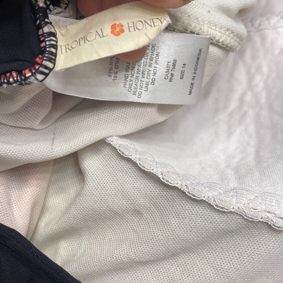 One Piece Swimsuit - Picture 3 of 3